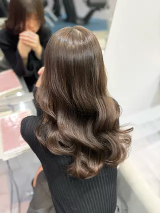 ロング カラー amane໒꒱うる艶 ブリーチ透明感カラーのヘアスタイル