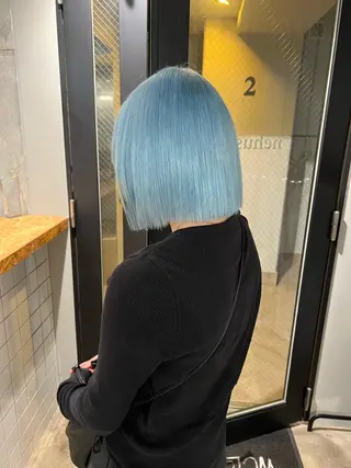 カラー はなえ/ブリーチ/複 雑履歴修正のヘアスタイル