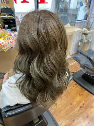 ロング カラー kimiwada maiのヘアスタイル