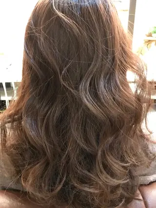 セミロング vato マンツーマンサロンのヘアスタイル