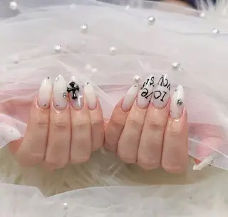 ネイル ENsalon AKIRAのネイルデザイン