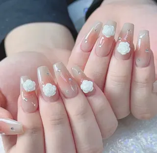 ネイル Hin Nail Osaka所属・Hin Nailsのネイルデザイン
