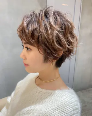 パーマ ハッシュカット/韓国 レイヤー/カハナのヘアスタイル