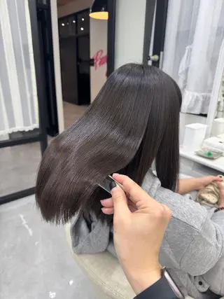 セミロング ✨髪質改善が大好評✨ 美容室lic近藤✨のヘアスタイル