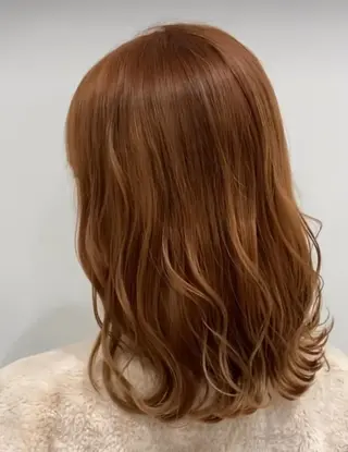 パーマ 川﨑 奈々美のヘアスタイル