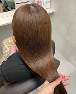 ロング ✨️小顔カット/ 艶カラー/髪質改善✨のヘアスタイル