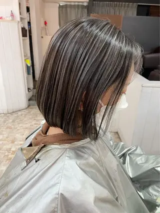 セミロング カラー レイヤーカット 早崎太生のヘアスタイル