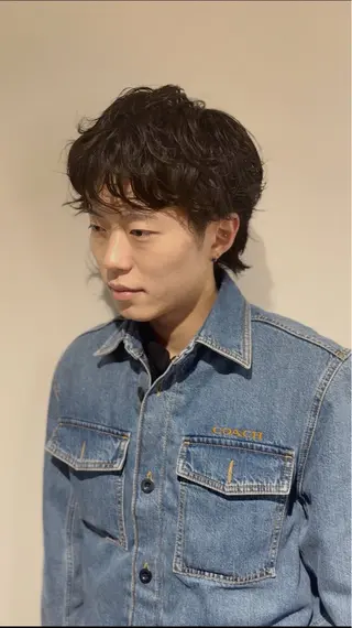 パーマ boymeetsgirl所属・宮田 龍斗のヘアスタイル