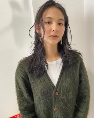 セミロング カラー Loom.所属・村上雅人 ナチュラルモードのヘアスタイル