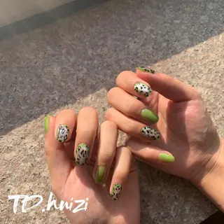 ミディアム めぐみのネイルサロン 惠のネイルデザイン