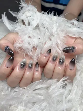 ネイル DEMAIN- 🌹のネイルデザイン