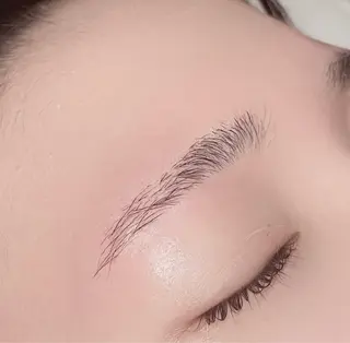 アイブロウ 小峰 利樹のマツエク・マツパデザイン