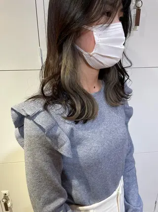 セミロング カラー akane .のヘアスタイル