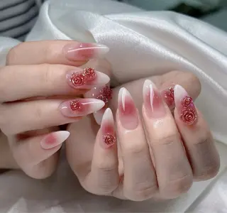 ネイル Ami 68のネイルデザイン