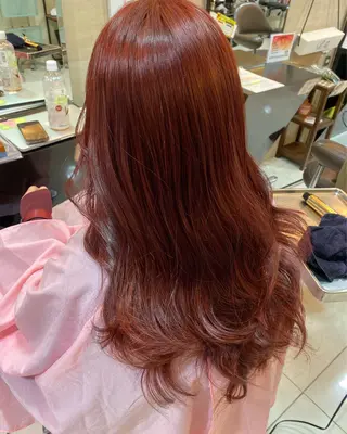 ロング カラー オリーブ/アッシュ やわらか透明感カラーのヘアスタイル