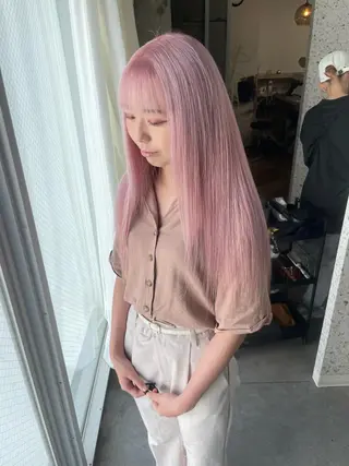 ロング 有人/バレイヤージュ /シャドールーツのヘアスタイル