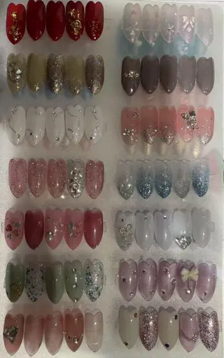 ネイル 🌈 Laule'aのネイルデザイン