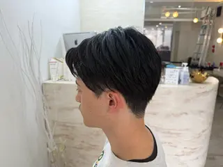 ショート カラー パーマ 🦁おとは🦁 EssbyLovisのヘアスタイル