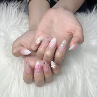 ネイル 石王 美羽のネイルデザイン