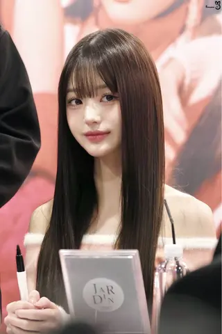 カラー 韓国風暗髪ヘア🤍 🫧MIREIのヘアスタイル