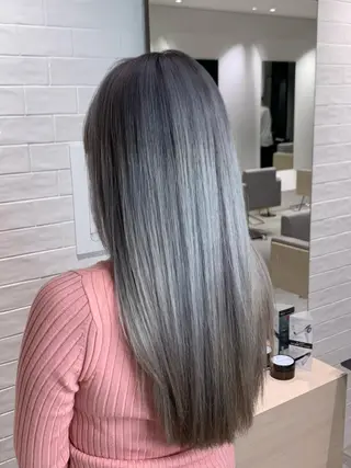 カラー 石井 潤のヘアスタイル