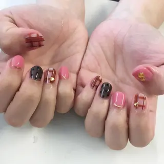 ネイル SHINE NAILのネイルデザイン