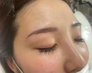 アイブロウ eye.Rizm所属・eye.Rizm 銀座のマツエク・マツパデザイン