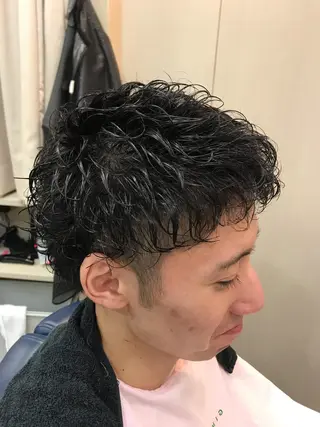 メンズ LOCALCUTCLUB所属・パーマ職人👏 岡田佳樹のヘアスタイル