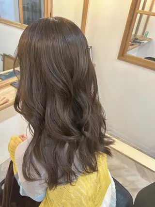 ロング PACE所属・ayumi ／透明感カラーのヘアスタイル
