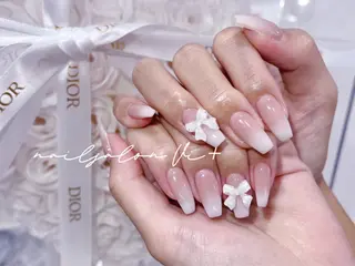 ネイル ✨Nailsalon Vi+✨のネイルデザイン