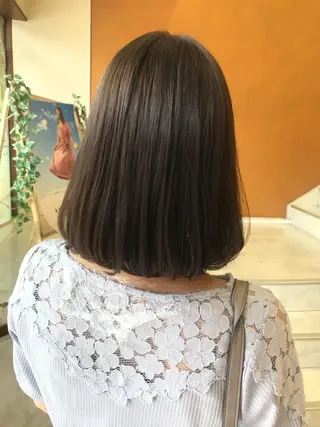 ミディアム カラー 西 めぐみのヘアスタイル