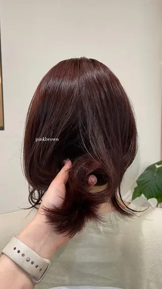 カラー 来美 / クルミのヘアスタイル