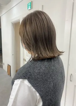 ショート カラー レイヤーボブ/ 艶カラー/サナ🌼のヘアスタイル