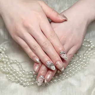 ネイル Iris  Nail所属・Rosaline 💕💕のネイルデザイン