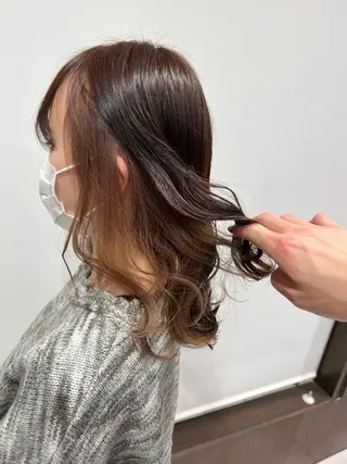 セミロング 下條 真のヘアスタイル