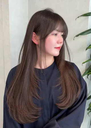 セミロング 🩵ブリーチ･レイヤ ー/あさか 🩵のヘアスタイル