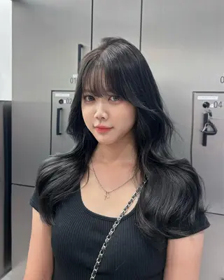 ロング 大人レイヤー/艶美髪 🇺🇸TOMONAのヘアスタイル