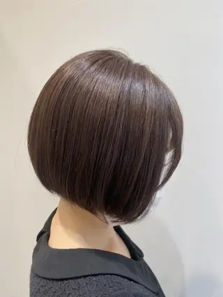 ミディアム 坂井 千穂のヘアスタイル