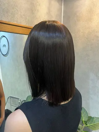 ミディアム カラー ボブ/プツッとボブ/ 暖色カラー/モエのヘアスタイル