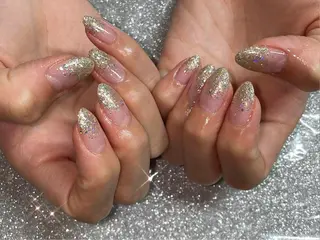 ネイル VIERU 🌈🎀💖のネイルデザイン