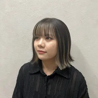 ショート カラー 有田裕真 【ブリーチカラー】のヘアスタイル