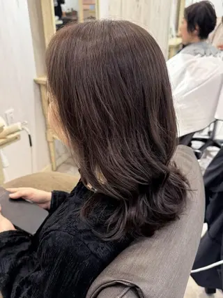 ロング カラー 艶カラー／ レイヤー／栄／あやかのヘアスタイル
