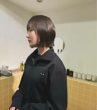 ショート LUCCI所属・udaハイトーン /ボブ/レイヤーのヘアスタイル
