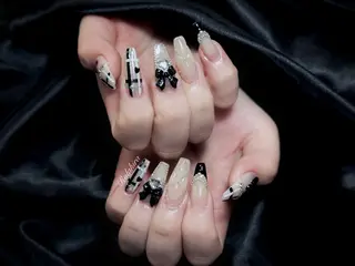 ネイル Rola kira nail salon所属・Rola kira 麗のネイルデザイン