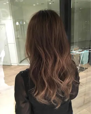 ロング カラー 國村 優のヘアスタイル