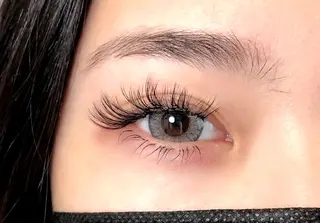 マツエク・マツパ アイラッシュサロンharuka所属・心斎橋・四ツ橋 マツエク・マツパのマツエク・マツパデザイン