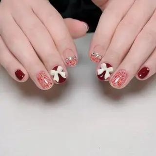 ネイル 🌈 Laule'aのネイルデザイン