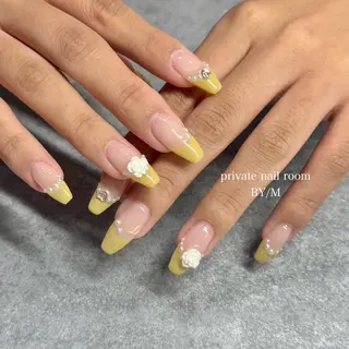 ネイル BY / Mのネイルデザイン