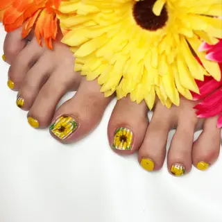 ネイル 《カメレオン》 西田美輝のヘアスタイル