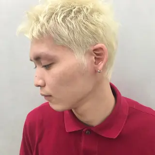 ショート カラー ハイトーン/ ボブ 中村麟のヘアスタイル